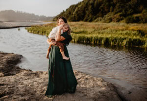 MOTHER AND SON PHOTOGRAPHER BY OREGON COAST FAMILY PHOTOGRAPHER