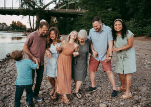 extended family session in oregon city