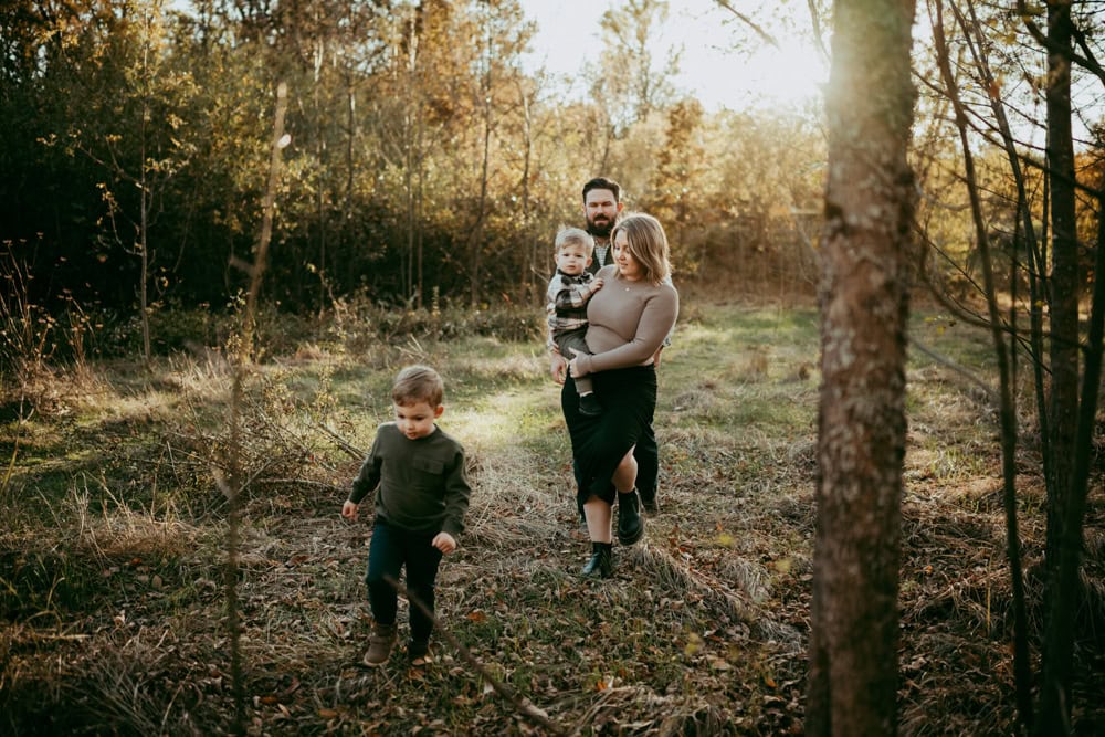 family during photography session 